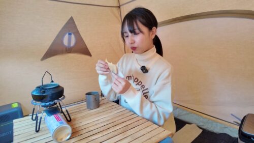 2026年1月時点で指輪をしていないまややんキャンプ